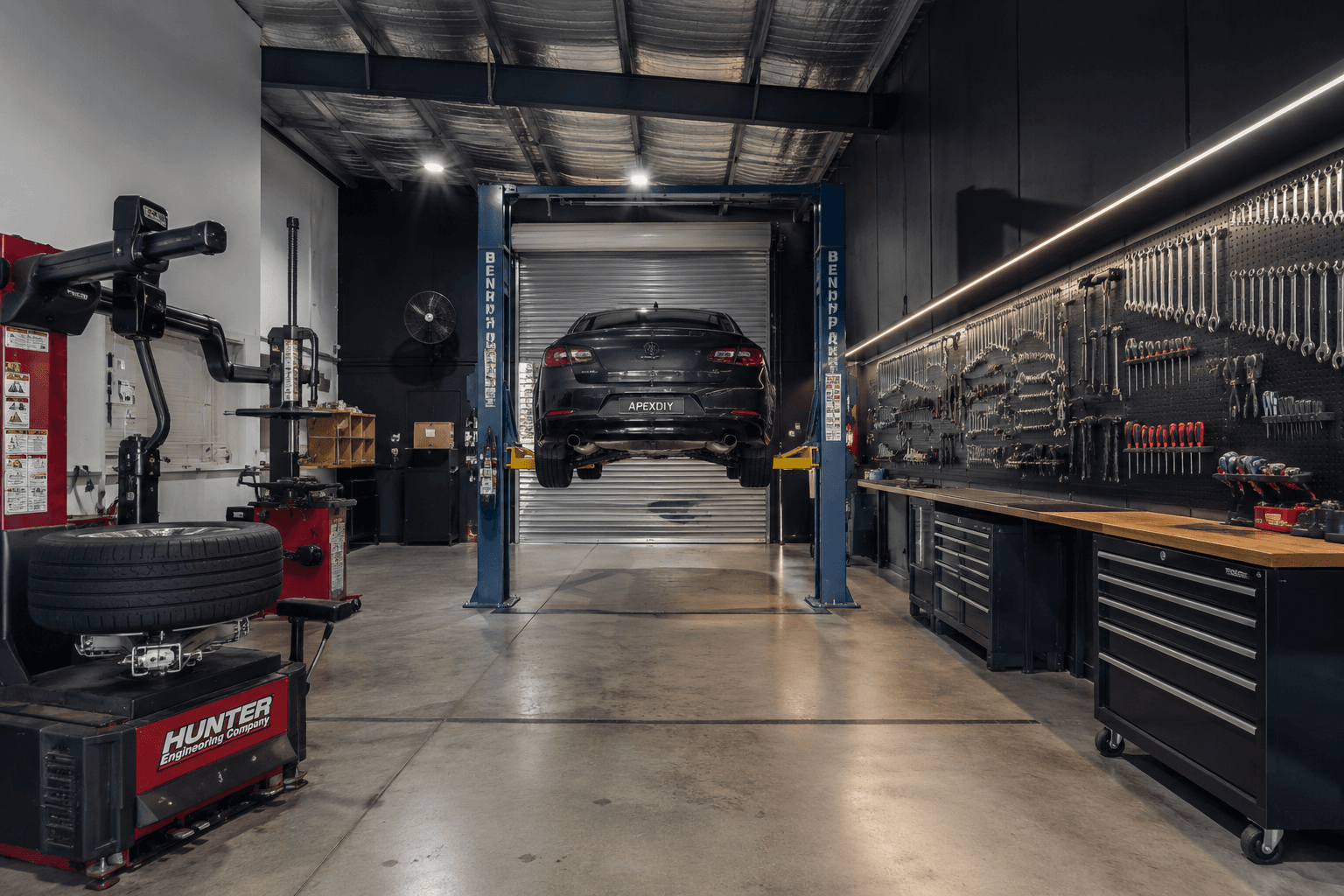 Apex DIY workshop bay